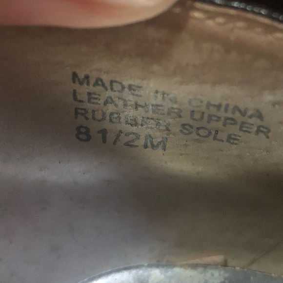 Michael Kors heels, black, in woman’s size 8 1/2 - Picture 4 of 4